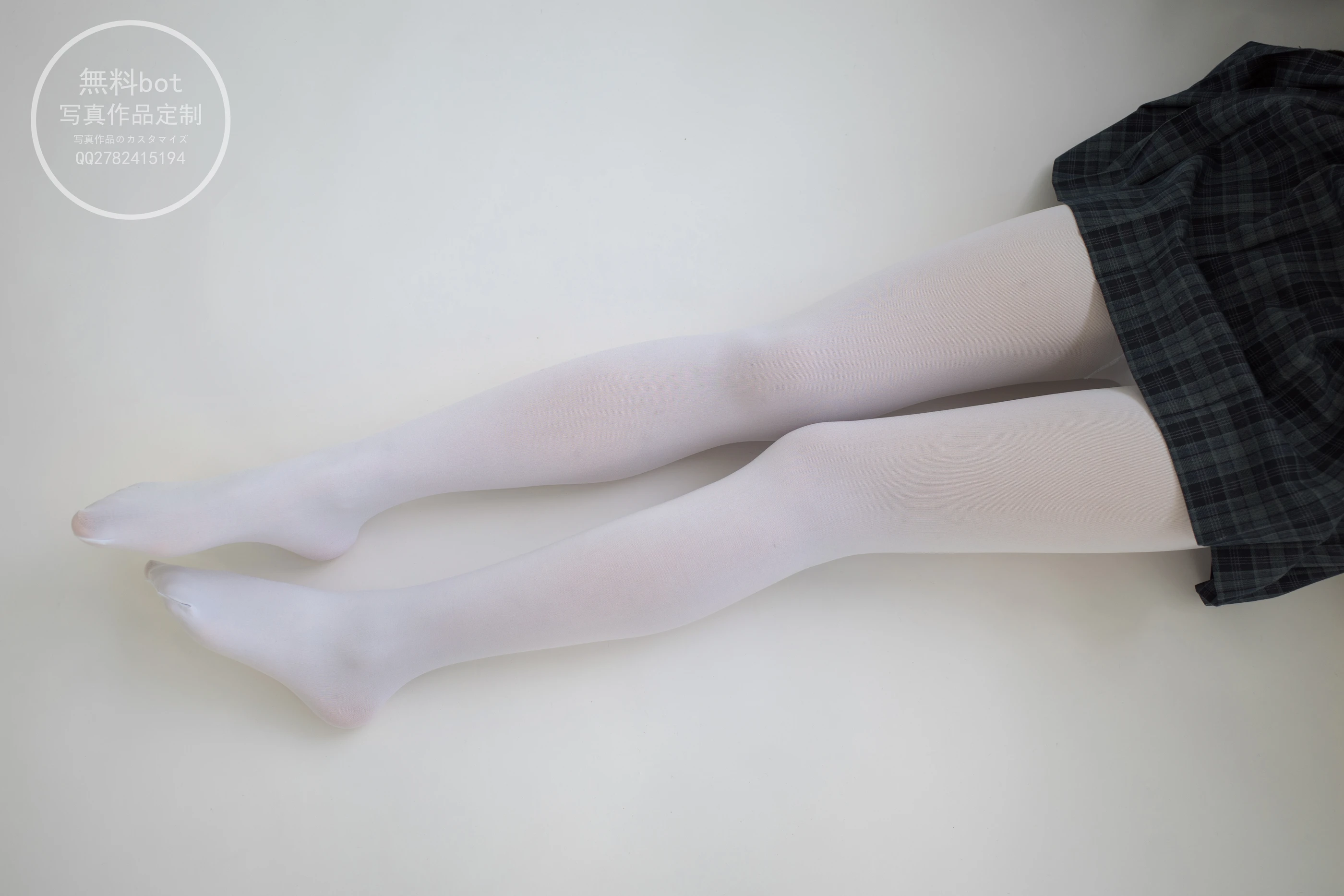 森萝财团 有料002  小香 室内JK白丝少女 [86P]插图